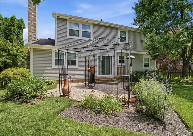 2nd image of 658 Lynnfield Dr, Westerville, OH 43081 | MLS# 226028153