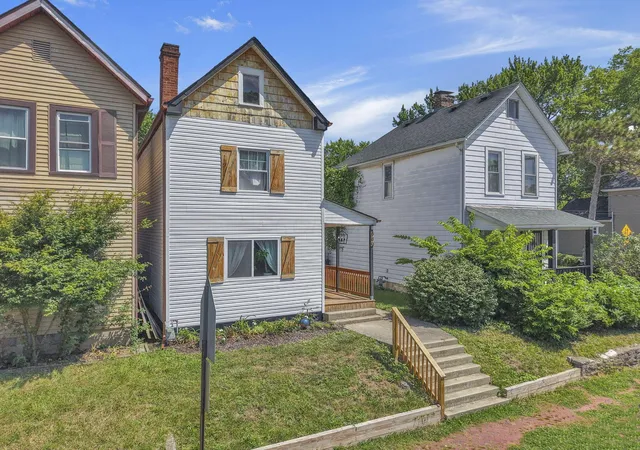 2nd image of 680 Stewart Ave, Columbus, OH 43206 | MLS# 226029011