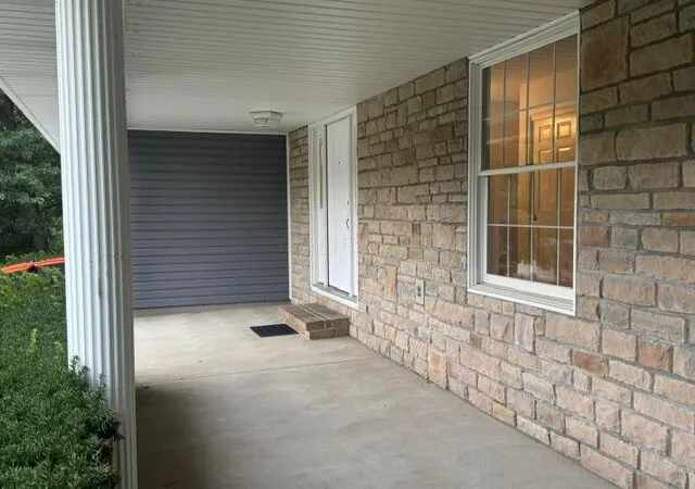 Photo 3 of Single family home for sale at 1755 Stonewall Dr, Newark, OH 43055 | MLS# 226028182 | Listing updated on 2026-09-25