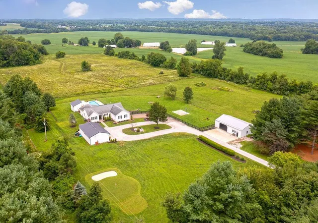 2nd image of 9734 Miller Rd Nw, Johnstown, OH 43031 | MLS# 226028233