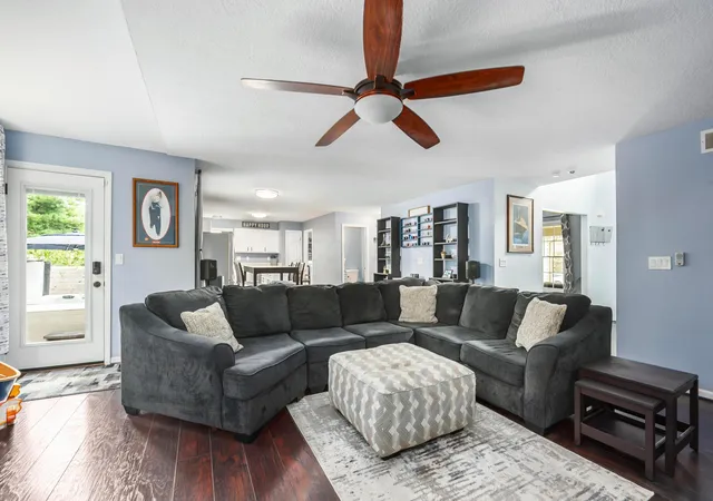 4th image of 837 Ellis St, Pickerington, OH 43147 | MLS# 226029172