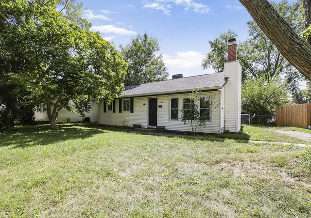 3rd image of 5289 Crescent Dr, Hilliard, OH 43026 | MLS# 226028211