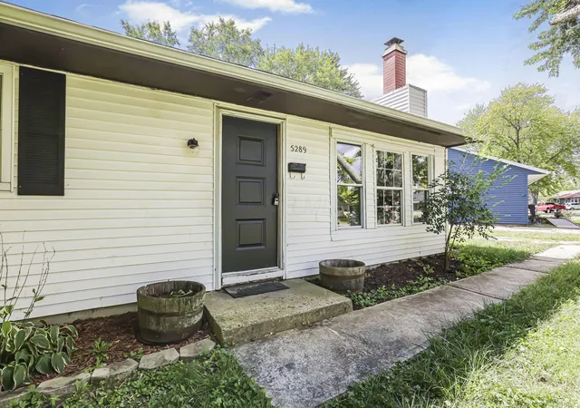 4th image of 5289 Crescent Dr, Hilliard, OH 43026 | MLS# 226028211