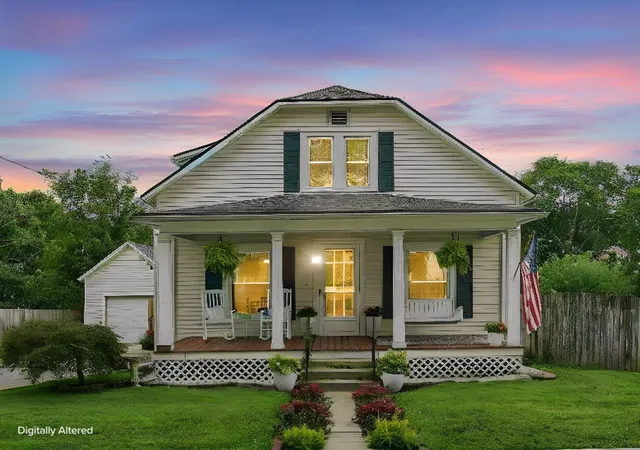 1st image of 103 S Church St, Thornville, OH 43076 | MLS# 226031501
