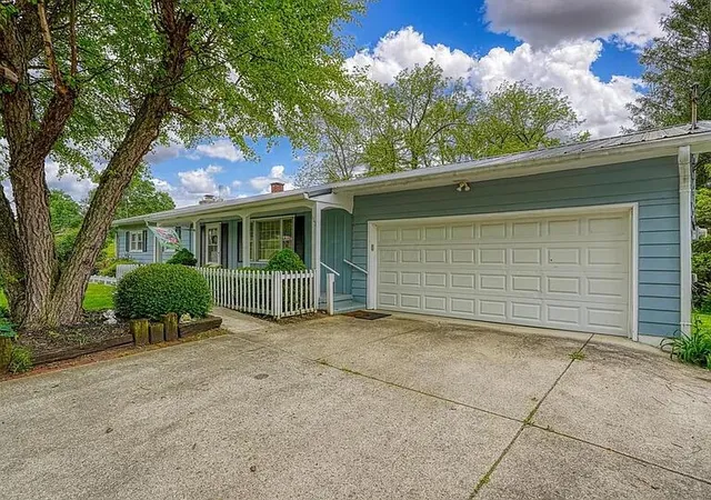 Photo 2 of Single family home for sale at 163 Burlington Rd, Jackson, OH 45640 | MLS# 226028225 | Listing updated on 2026-07-29