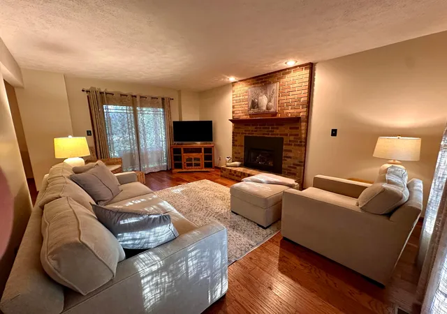 3rd image of 605 Oakwood Dr, Bellefontaine, OH 43311 | MLS# 226028248