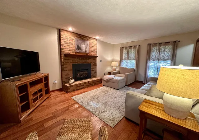4th image of 605 Oakwood Dr, Bellefontaine, OH 43311 | MLS# 226028248