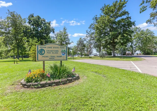 2nd image of 10305 Co Rd 286th Dr, Huntsville, OH 43324