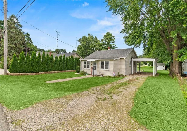3rd image of 424 Mosgrove St, Urbana, OH 43078 | MLS# 226028258