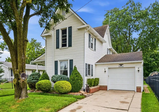 3rd image of 21 Toledo St, Delaware, OH 43015 | MLS# 226028649