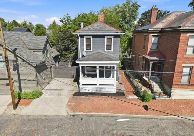 2nd image of 610 S 5th St, Columbus, OH 43206 | MLS# 226028283