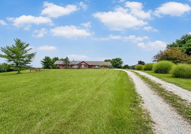 3rd image of 14294 Oh-664, Logan, OH 43138 | MLS# 226028352