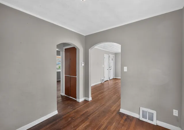 2nd image of 519 Clark Ave, Columbus, OH 43223 | MLS# 226029628