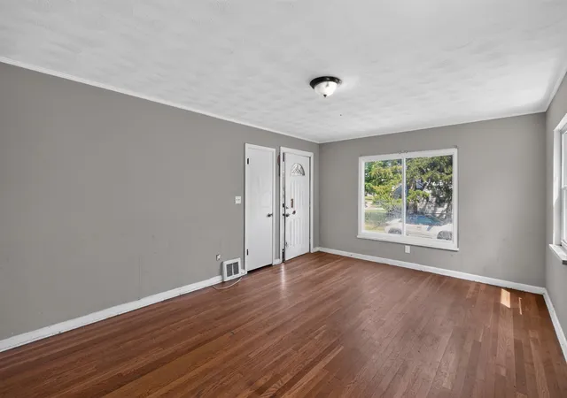 Photo 3 of Single family home for sale at 519 Clark Ave, Columbus, OH 43223 | MLS# 226029628 | Listing updated on 2026-09-03