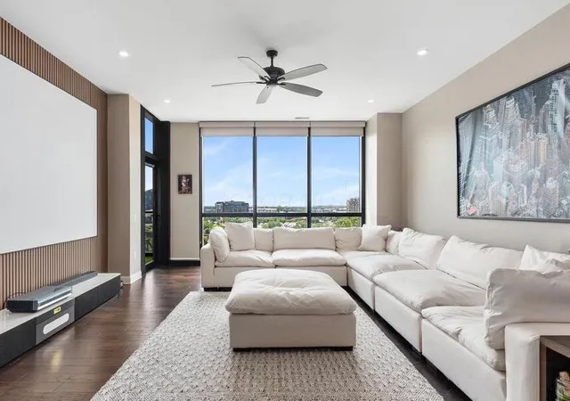 Photo 3 of Condo for sale at 250 W Spring St #825, Columbus, OH 43215 | MLS# 226028336 | Listing updated on 2026-09-15