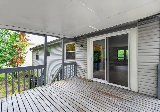Photo 3 of Single family home for sale at 2929 Chatsworth Way, Reynoldsburg, OH 43068 | MLS# 226030947 | Listing updated on 2026-09-23