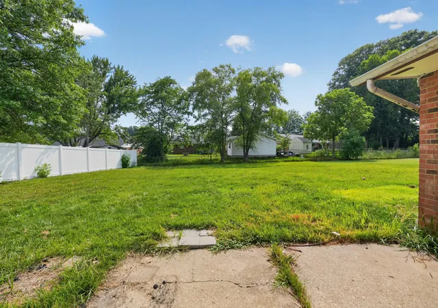 24th image of 621 E Schrock Rd, Westerville, OH 43081 | MLS# 226029346