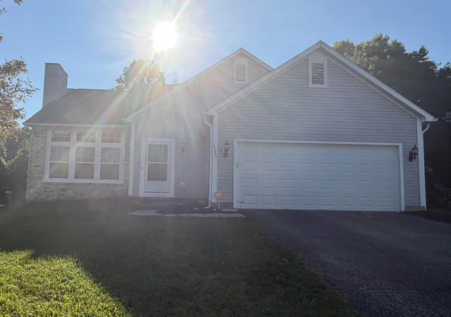 2nd image of 1580 Bush Hill Dr, Lancaster, OH 43130 | MLS# 226028710