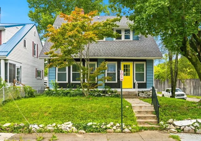 Photo 2 of Single family home for sale at 668 Bulen Ave, Columbus, OH 43205 | MLS# 226030817 | Listing updated on 2026-09-10