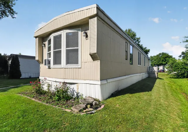 1st image of 31 Woodcrest Dr, Marysville, OH 43040 | MLS# 226028366