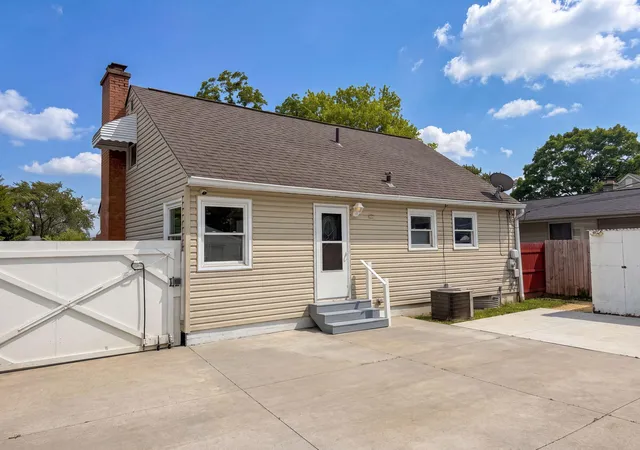 22nd image of 651 Raleigh Dr, Columbus, OH 43228 | MLS# 226028801
