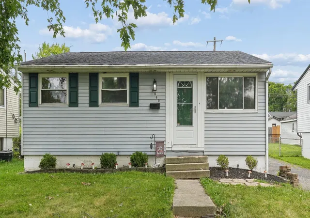 Photo 3 of Single family home for sale at 4040 Randell Rd, Columbus, OH 43228 | MLS# 226028461 | Listing updated on 2026-10-09