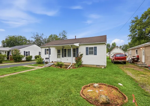 Photo 3 of Single family home for sale at 547 Florence Ave, Sabina, OH 45169 | MLS# 226028722 | Listing updated on 2026-08-19