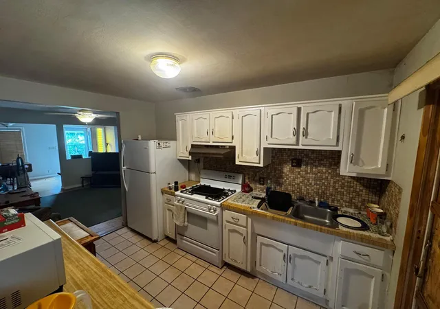 3rd image of 2599 Homecroft Dr, Columbus, OH 43211 | MLS# 226028729