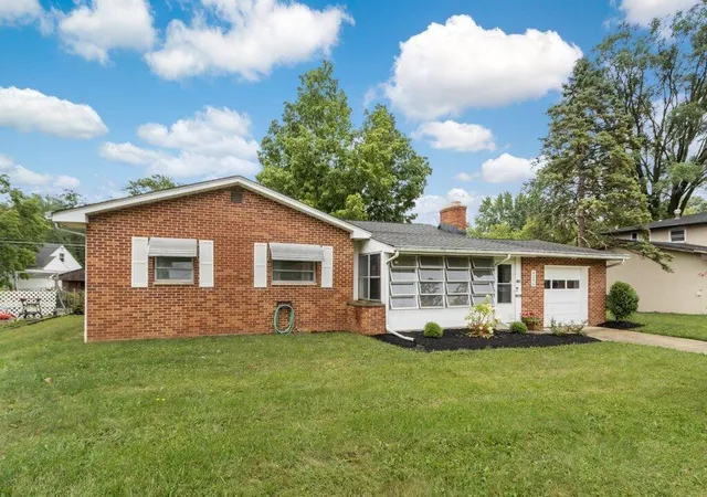 2nd image of 4296 Maize Rd, Columbus, OH 43224 | MLS# 226028484