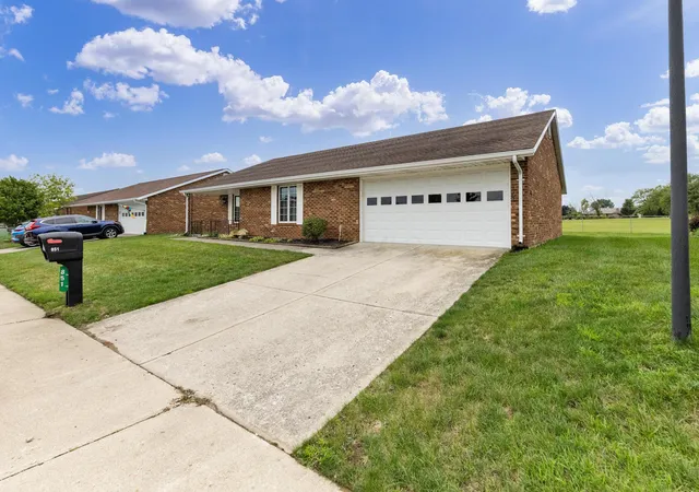 Photo 3 of Condo for sale at 851 Circle Dr #32, London, OH 43140 | MLS# 226029396 | Listing updated on 2026-09-03