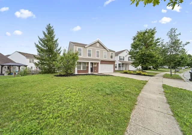2nd image of 3949 Winding Path Dr, Canal Winchester, OH 43110 | MLS# 226028537