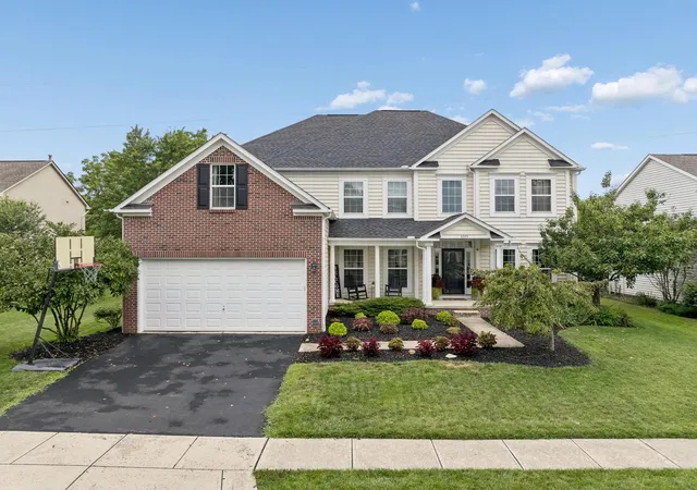 1st image of 6325 Parkmeadow Ln, Hilliard, OH 43026 | MLS# 226028534