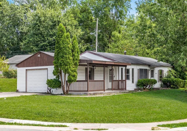 3rd image of 140 Parkside Dr, Johnstown, OH 43031 | MLS# 226028441