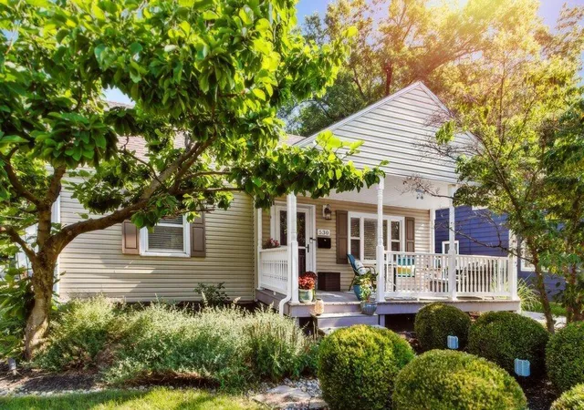 2nd image of 530 Blenheim Rd, Columbus, OH 43214 | MLS# 226028479