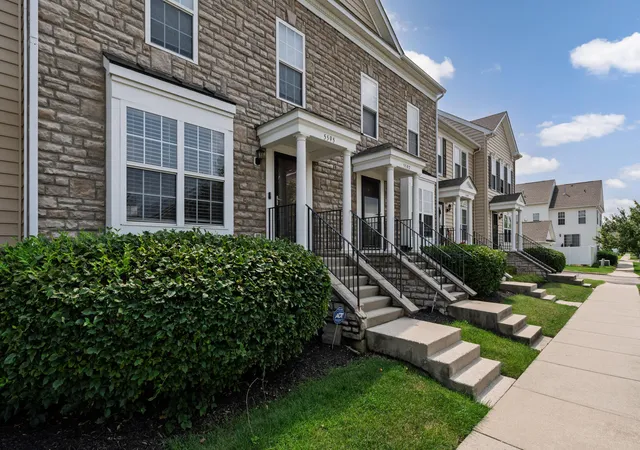 2nd image of 5595 Crystal Falls St #48, Dublin, OH 43016 | MLS# 226028624