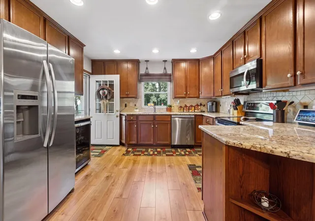 4th image of 4577 E Johnstown Rd, Columbus, OH 43230 | MLS# 226029475