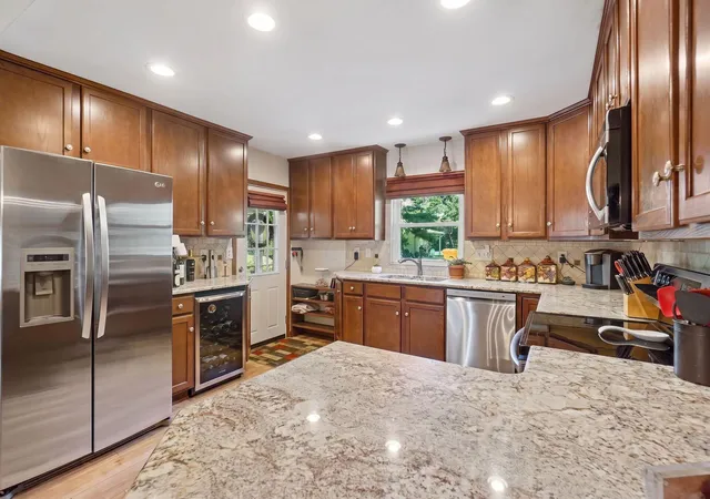 5th image of 4577 E Johnstown Rd, Columbus, OH 43230 | MLS# 226029475