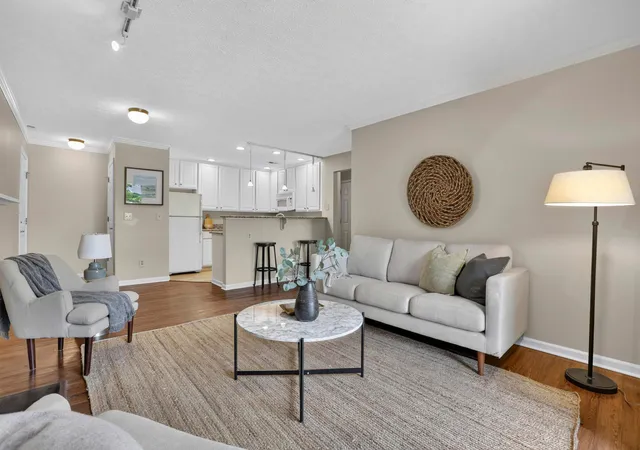 4th image of 5310 Stonemeadow Ave, Columbus, OH 43220