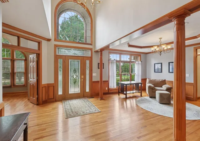 Photo 4 of Single family home for sale at 37540 Delamere Ct, Solon, OH 44139 | MLS# 226028491 | Listing updated on 2026-09-24