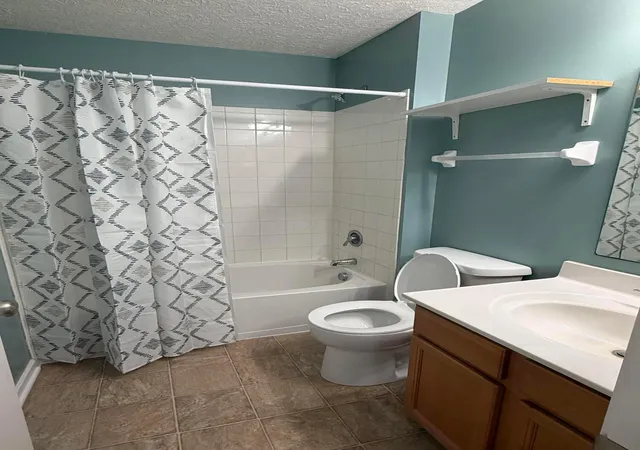 2nd image of 2243 Glasgow Ln, Marion, OH 43302 | MLS# 226028513