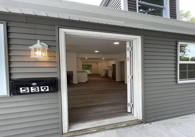 2nd image of 539 Olentangy St, Columbus, OH 43202 | MLS# 226028611