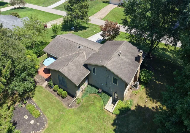 Photo 3 of Single family home for sale at 634 Knoll Dr, Granville, OH 43023 | MLS# 226030033 | Listing updated on 2026-09-22