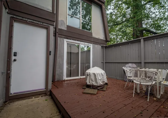 3rd image of 5475 Worthington Forest Pl, Columbus, OH 43229 | MLS# 226028548