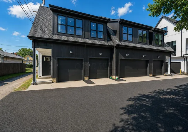 12th image of 1092 Gustavus Ln, Columbus, OH 43205 | MLS# 226029377