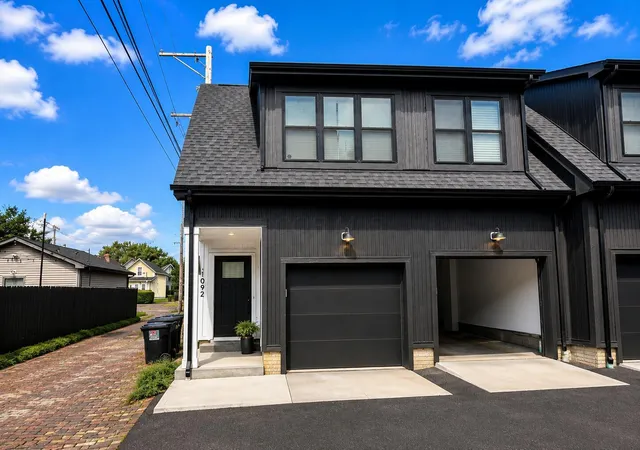 1st image of 1092 Gustavus Ln, Columbus, OH 43205 | MLS# 226029377