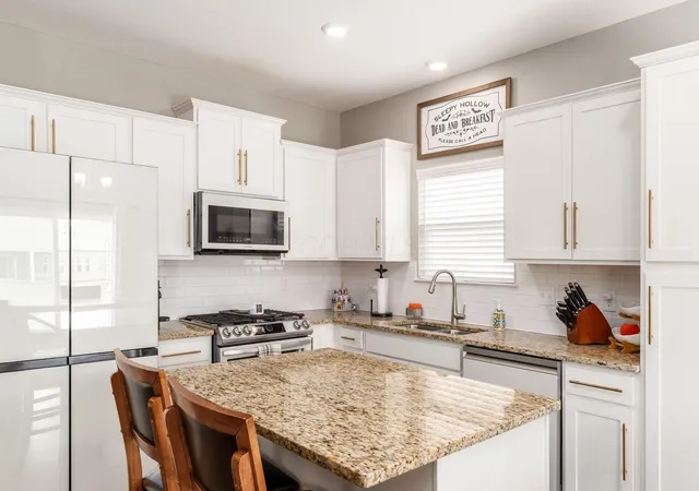 4th image of 319 Mannaseh Dr W, Granville, OH 43023 | MLS# 226028666