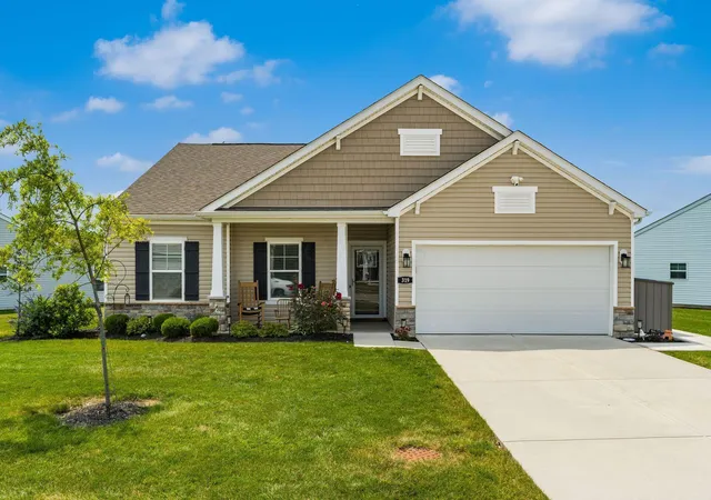 Photo 2 of Single family home for sale at 319 Mannaseh Dr W, Granville, OH 43023 | MLS# 226028666 | Listing updated on 2026-10-05