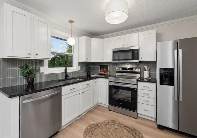 3rd image of 534 Brentwood Dr Ne, Newark, OH 43055 | MLS# 226028545