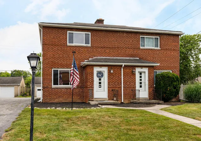 Photo 2 of Multi family home for sale at 1887 1891 Kentwell Rd, Columbus, OH 43221 | MLS# 226028868 | Listing updated on 2026-08-06