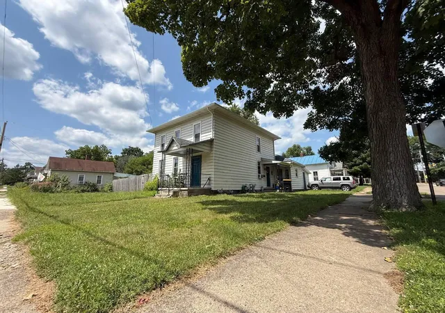 1st image of 307 E Burgess St, Mount Vernon, OH 43050 | MLS# 226028569